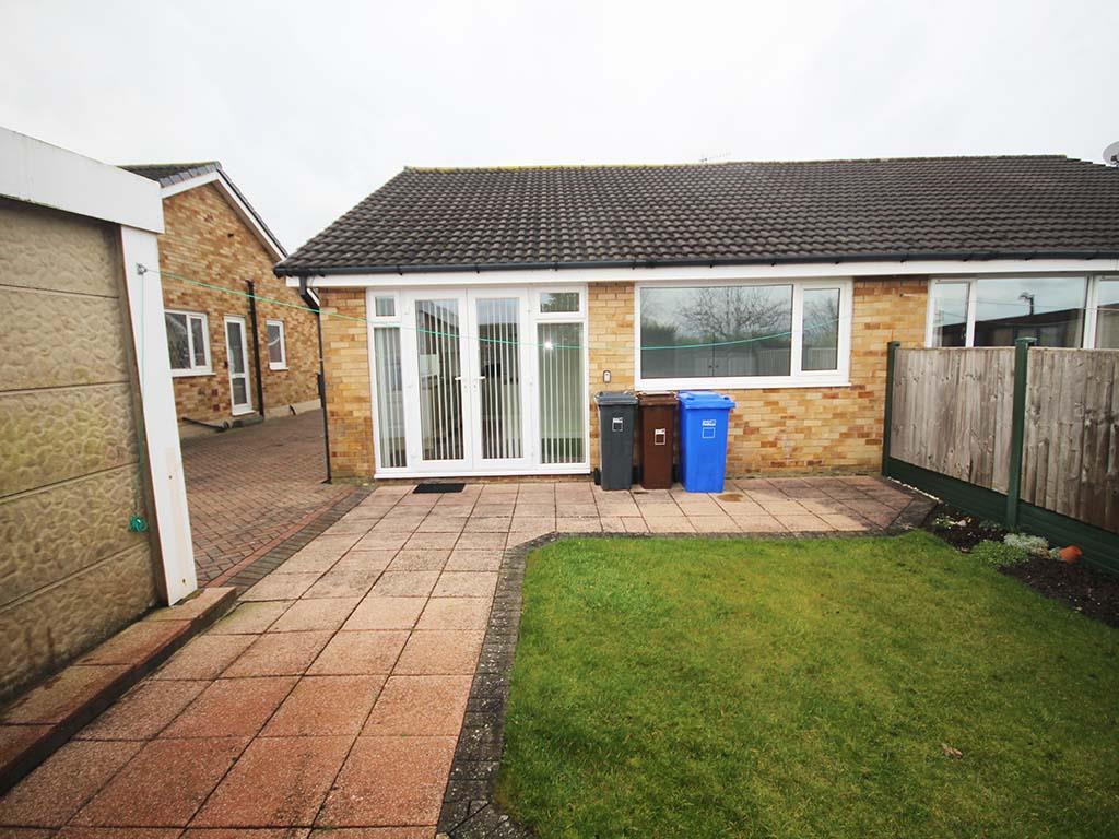3 bedroom semi detached bungalow To Let in Barnoldswick - IMG_5738.jpg
